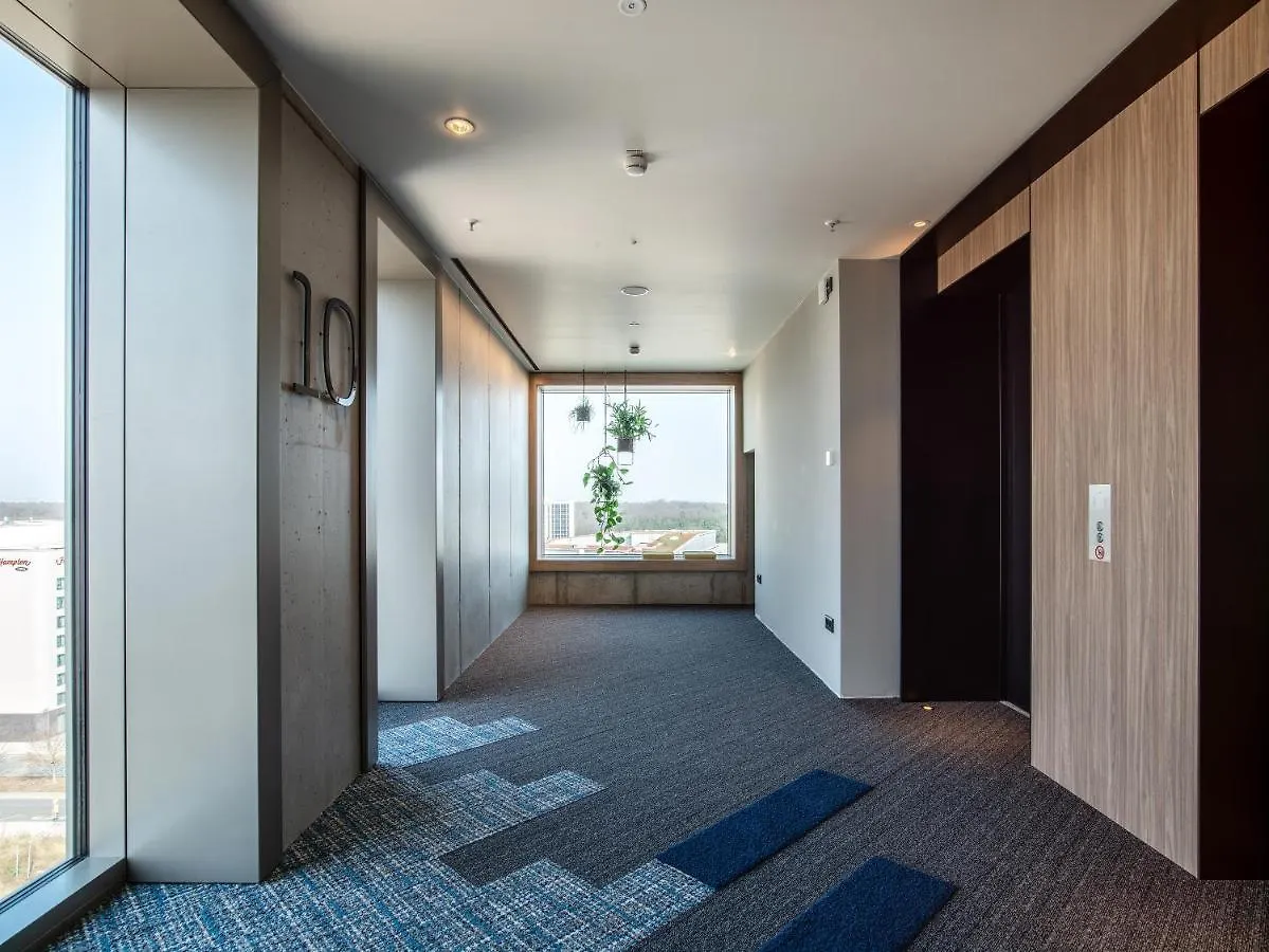 B'Mine Hotel Frankfurt Airport フランクフルト ドイツ
